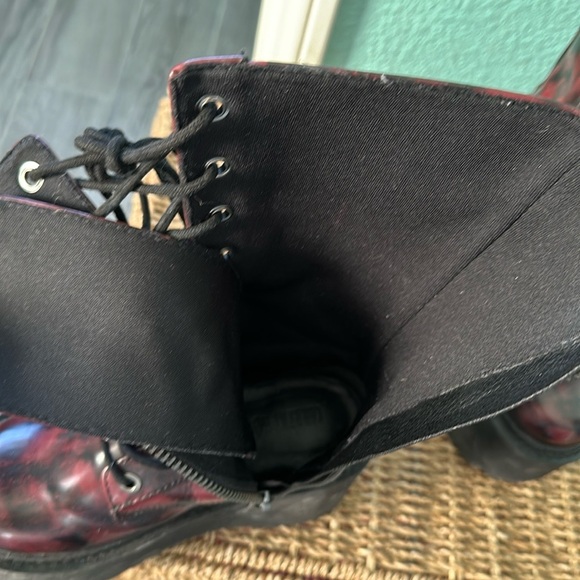 Dolls kill Current Mood Booked Out Combat Boots 5 preowned its dark red burgundy - Picture 12 of 13